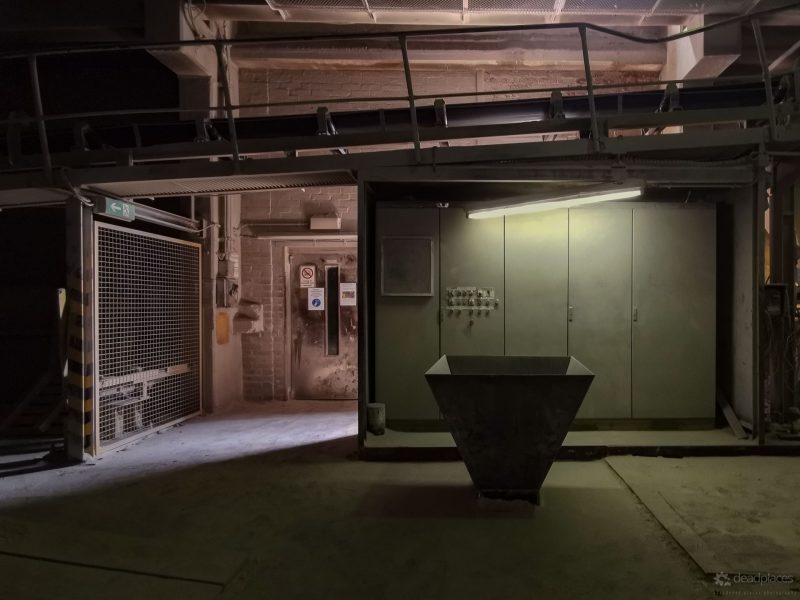 Fahrweg Schiebebuehne Pressen Hangseite